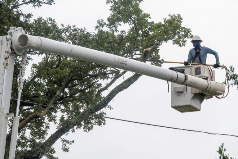 Entergy-Hurricane-Francine-update-–-91124-530-pm.jpg