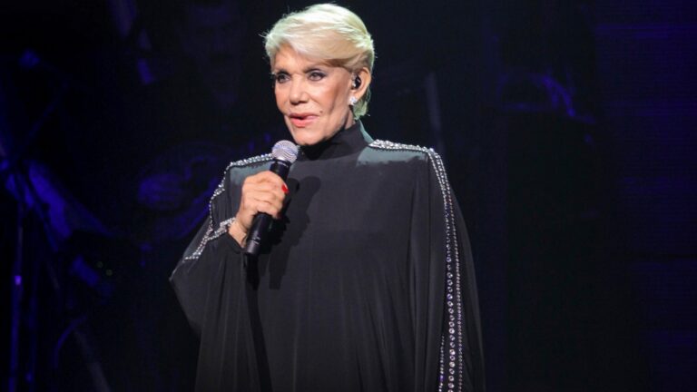 Greek-singer-Marinella-is-in-stable-but-critical-condition-after.jpg