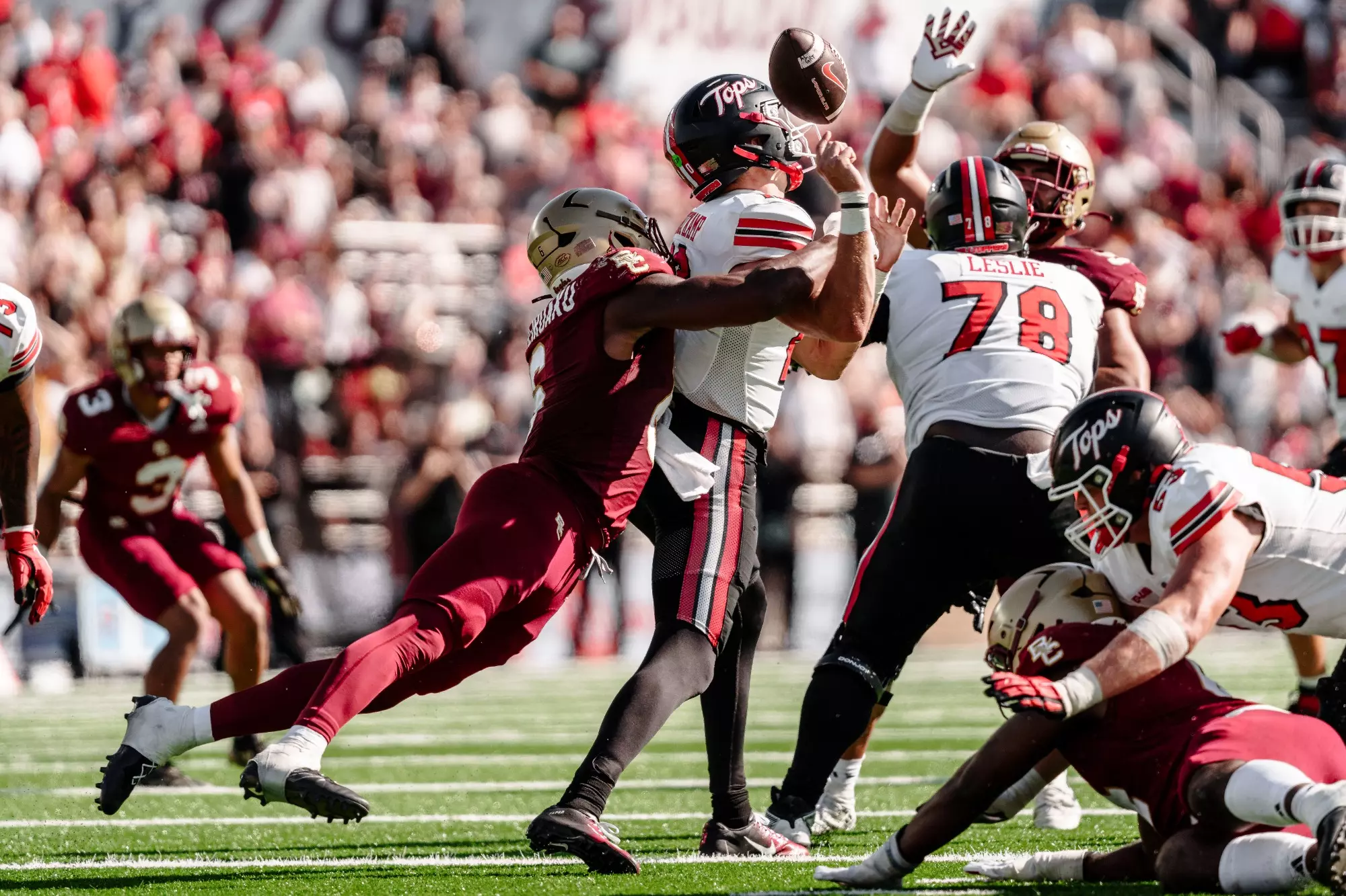 Donovan Ezeiruaku forcing a fumble