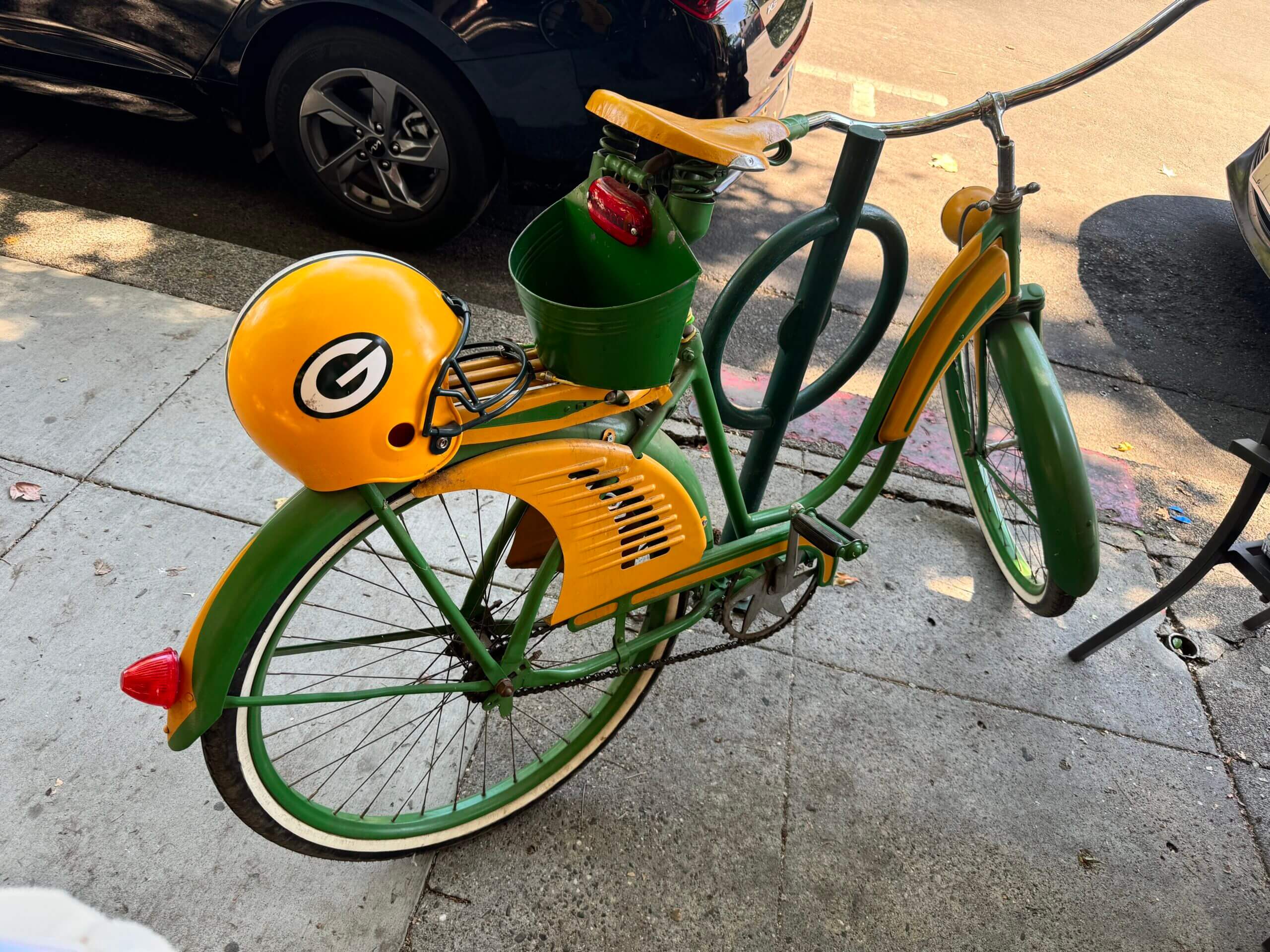 A Green Bay Packers-themed bike in Chico, California.