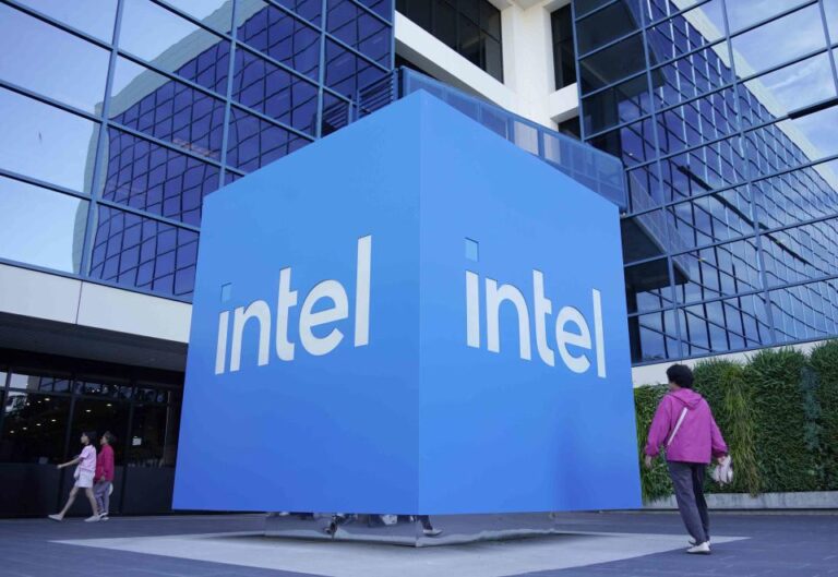 Intel-Stock-Sinks-Amid-Worries-It-Could-Be-Delisted-From.jpeg