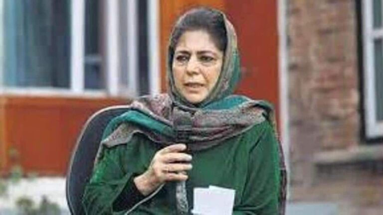 PDP-president-Mehbooba-Mufti-chaired-a-party-meeti_1720865194685_1724893212292.jpg