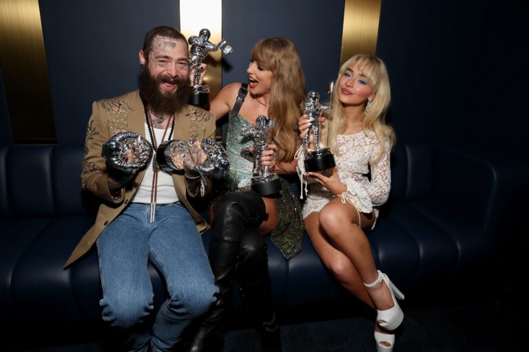 Post-Malone-Taylor-Swift-Sabrina-Carpenter-Celebrate-MTV-Video-Music.jpg