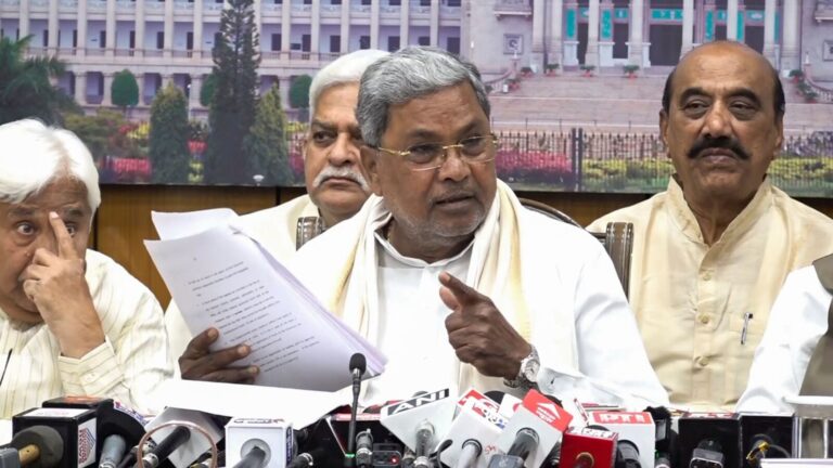 Siddaramaiah_1727182904165_1727182904455.jpg