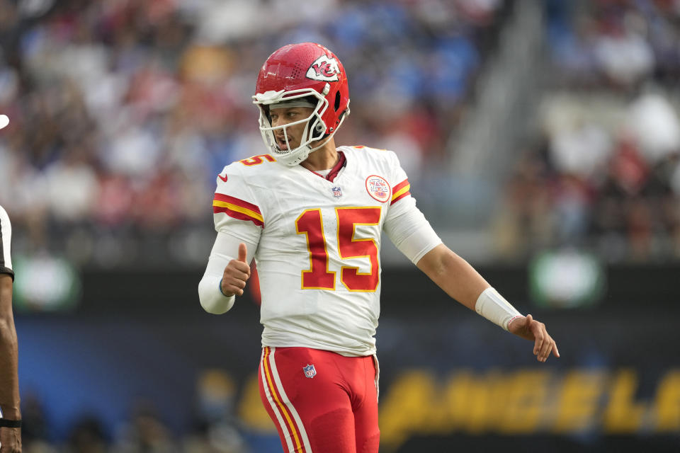 There's no way the Raiders ship Davante Adams to Patrick Mahomes and the Chiefs, right? (AP Photo/Ashley Landis)