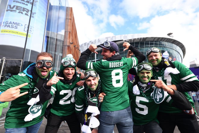 Oct 6, 2024; Tottenham, London, ENG; New York Jet fans enjoy the pre-match atmosphere at Tottenham Hotspur Stadium. Mandatory Credit: Shaun Brooks-Imagn Images