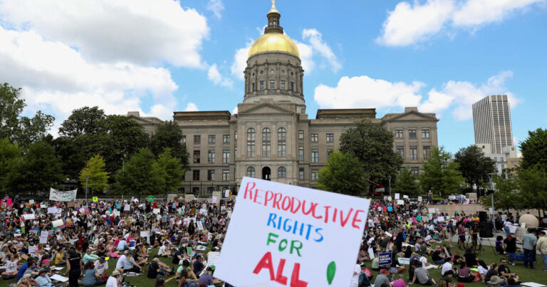 2022-11-23t174849z-667937387-rc247u9gold3-rtrmadp-3-usa-abortion-georgia.jpg