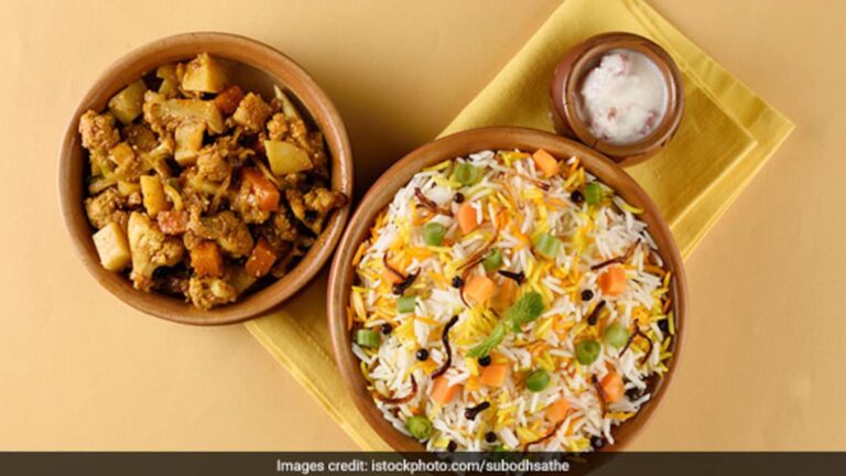 3u2stgk_veg-biryani_625x300_24_October_19.jpg