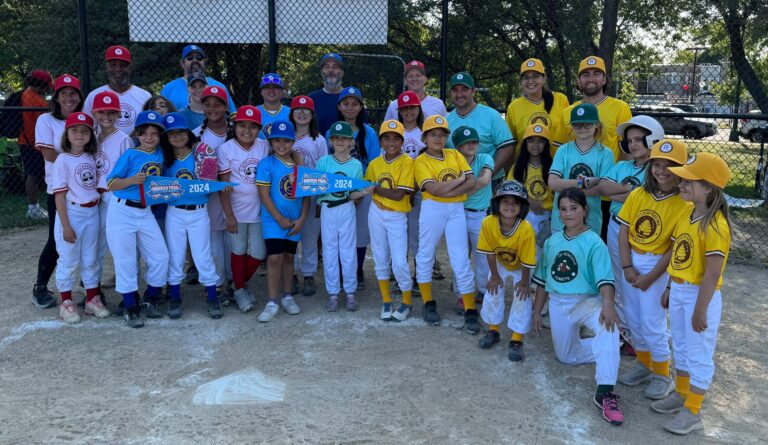 Little-Leaguers®-Make-Lifelong-Memories-at-Warren-Park-All-Girls-Fall.jpg