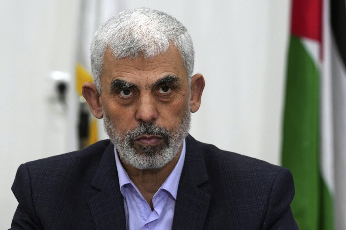 Hamas' Yahya Sinwar chairs a meeting with leaders of Palestinian factions at his office in Gaza City, April 13, 2022.