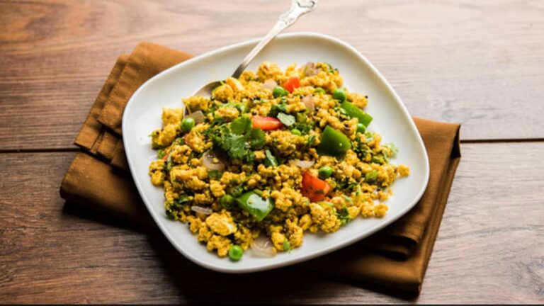 b5rjr4m8_paneer-bhurji_625x300_02_February_19.jpg