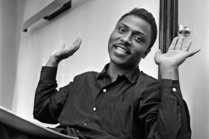 American rock 'n' roll singer Little Richard (Richard Wayne Penniman, 1932 - 2020) looking cheerful at the start of a concert tour of the UK, October 6th 1962. (Photo by Evening Standard/Hulton Archive/Getty Images)