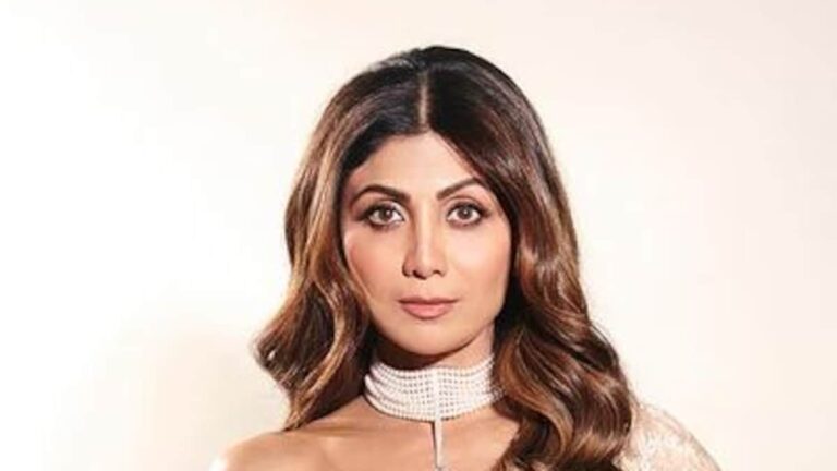 ebdpge4g_shilpa-shetty_625x300_30_October_24.jpg